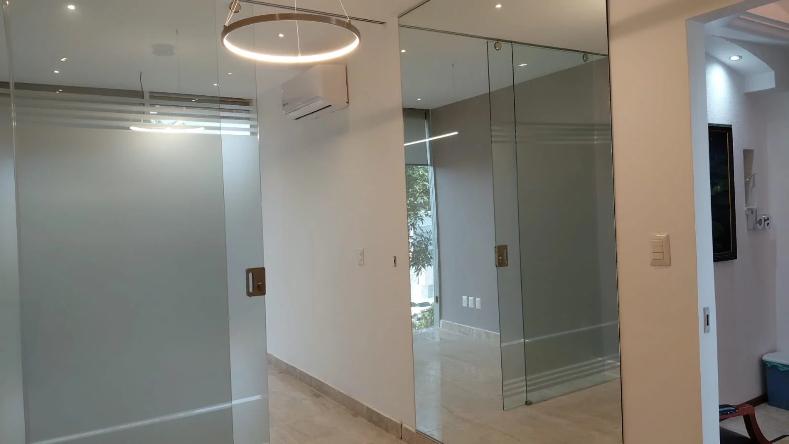 RENTA CONSULTORIO EN HOSPITAL TERRANOVA - Local Comercial en México - Foto 6